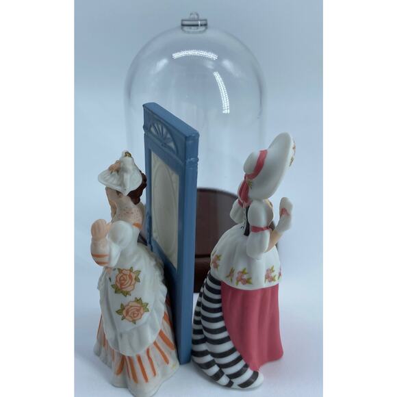 Avon Collectibles Mrs. P.F.E. Albee 1994 Mini's Vintage 4" Figurines & One Case - Picture 7 of 10